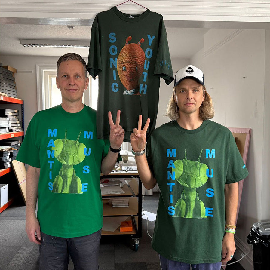 David Shrigley Limited Edition T-shirt - Mantis Muse – Shrig Shop